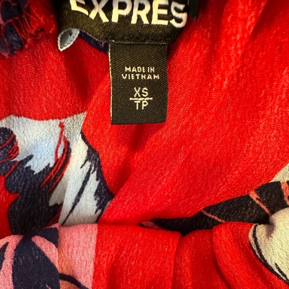 Express red floral print romper‎ size XS - Picture 5 of 5